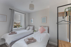 Photo 10- click for photo gallery